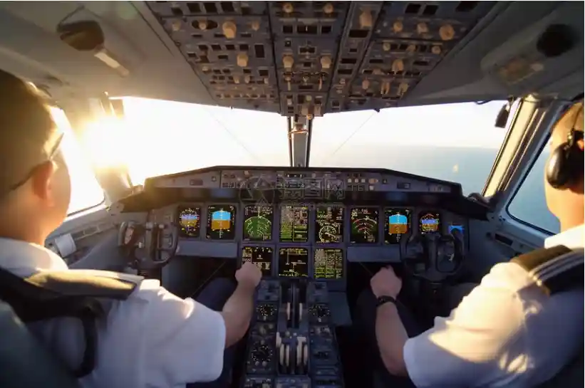 cusotm compression socks for aerospace industry airline pilots