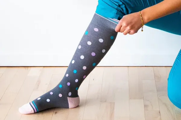 maximizing benefits with the right compression sock fit