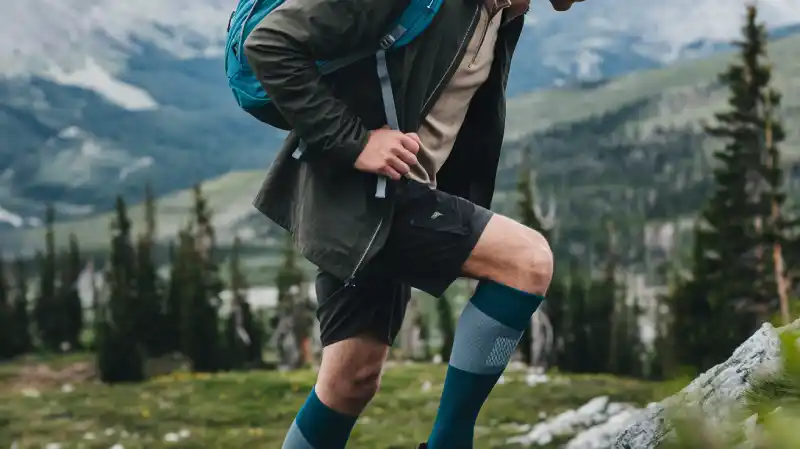 compression socks for hiking (2)