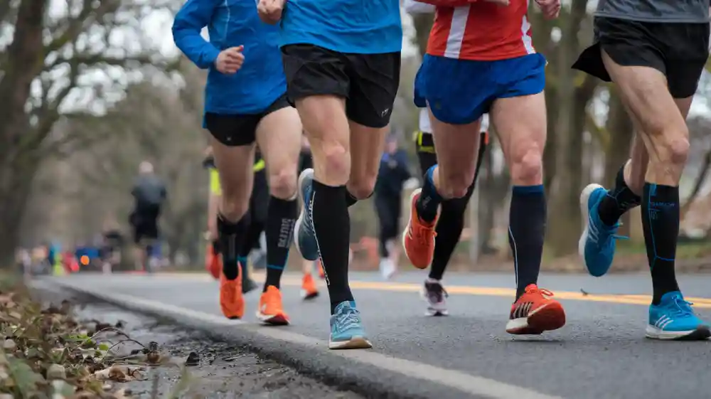 running compression socks