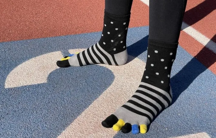 toe socks 1.