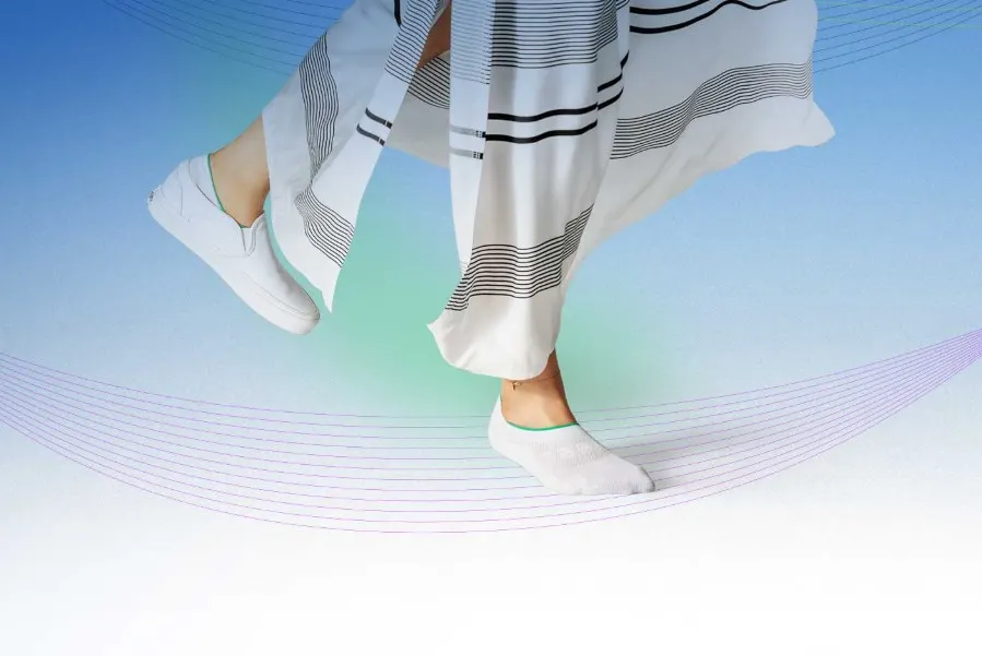 moisture wicking socks 3.