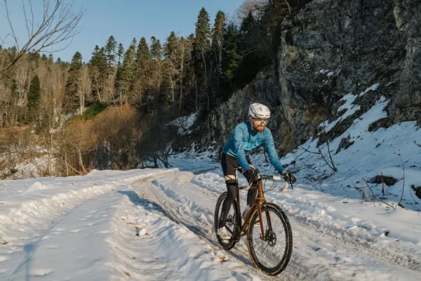 Cycling with thermal socks when winter fall