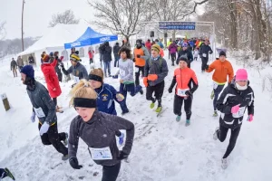 Runner finishing a winter run comfortably thanks to the right pair of cold weather running socks