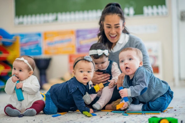 Wholesale baby socks in europe and the u.s., highlighting eco friendly certified socks for nurseries and affordable multipacks for preschools
