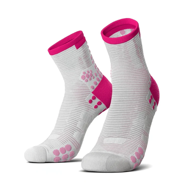 Breathable Seasonal Running Socks: White low-cut socks with breathable mesh and vibrant pink accents.