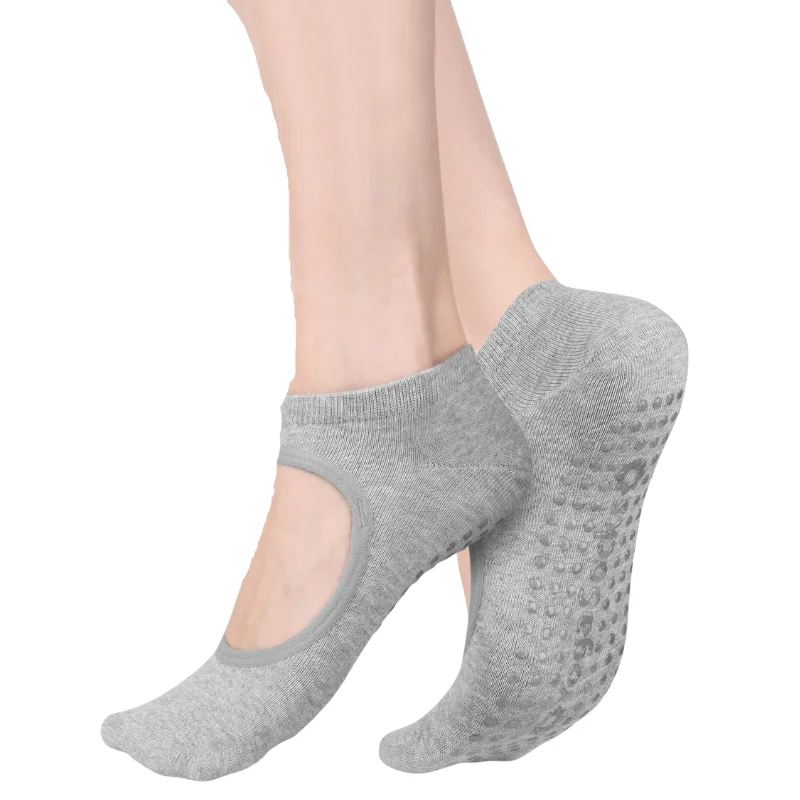 Non slip low cut pilates socks