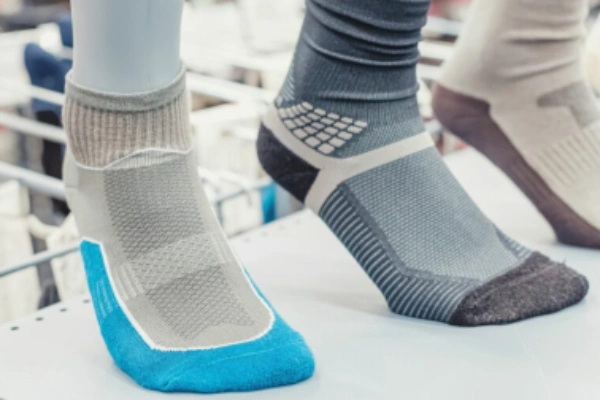 Top climbing sock brands, showcasing la sportiva, roctic, and icebreaker for performance and comfort