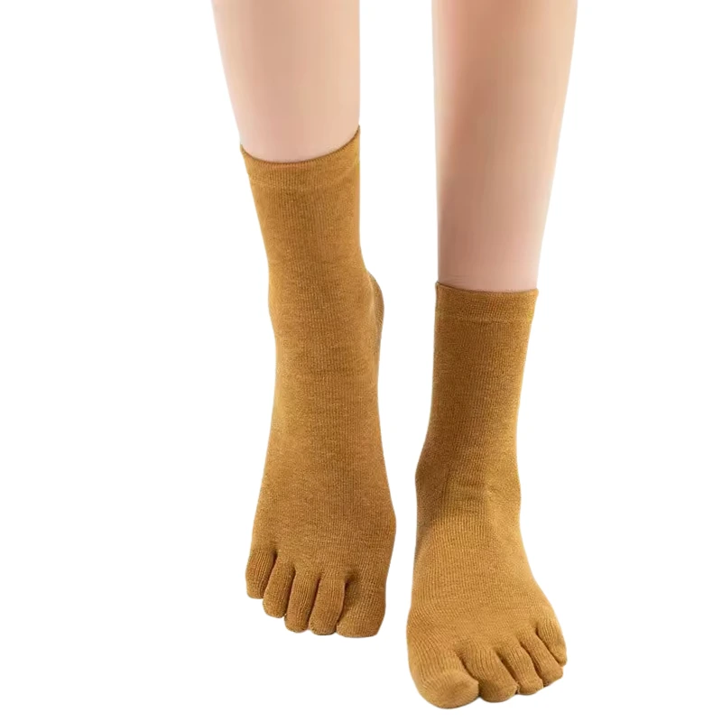 Professional yellow individual toe socks, seamless knit crew socks for active wear and natural toe splay