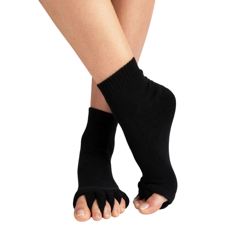 OEM custom open-toe separator socks for bunion correction and toe alignment, black yoga and wellness socks