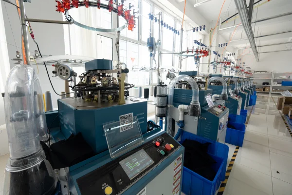 Lonati knitting machine workshop